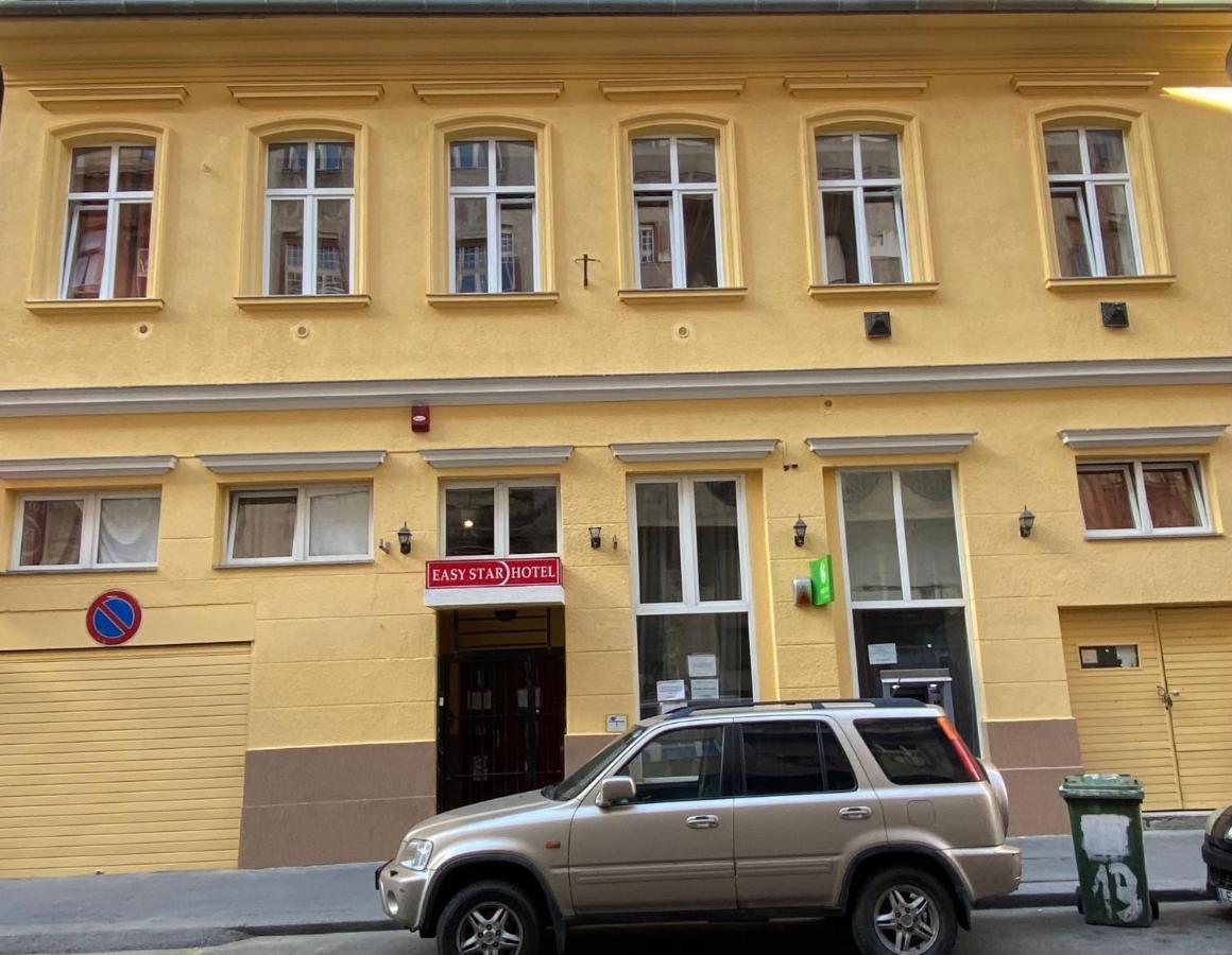 Easy Star Hotel Budapeste Exterior foto