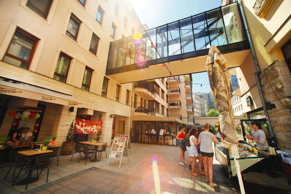 Easy Star Hotel Budapeste Exterior foto